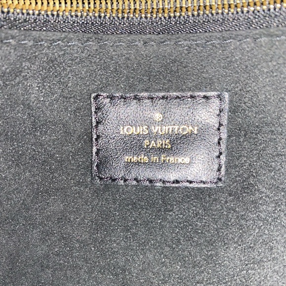 ❌SOLD❌ Authentic Louis Vuitton Double V Noir - Picture 7 of 9